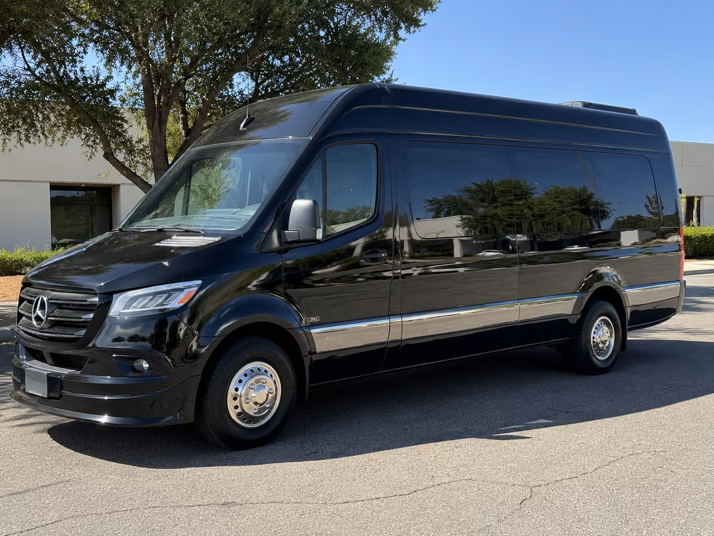 Rent a Bus to Los Angeles International Airport