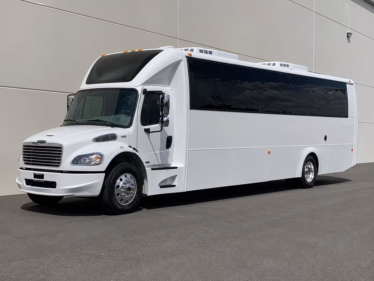 25 Passenger Party Bus Exterior