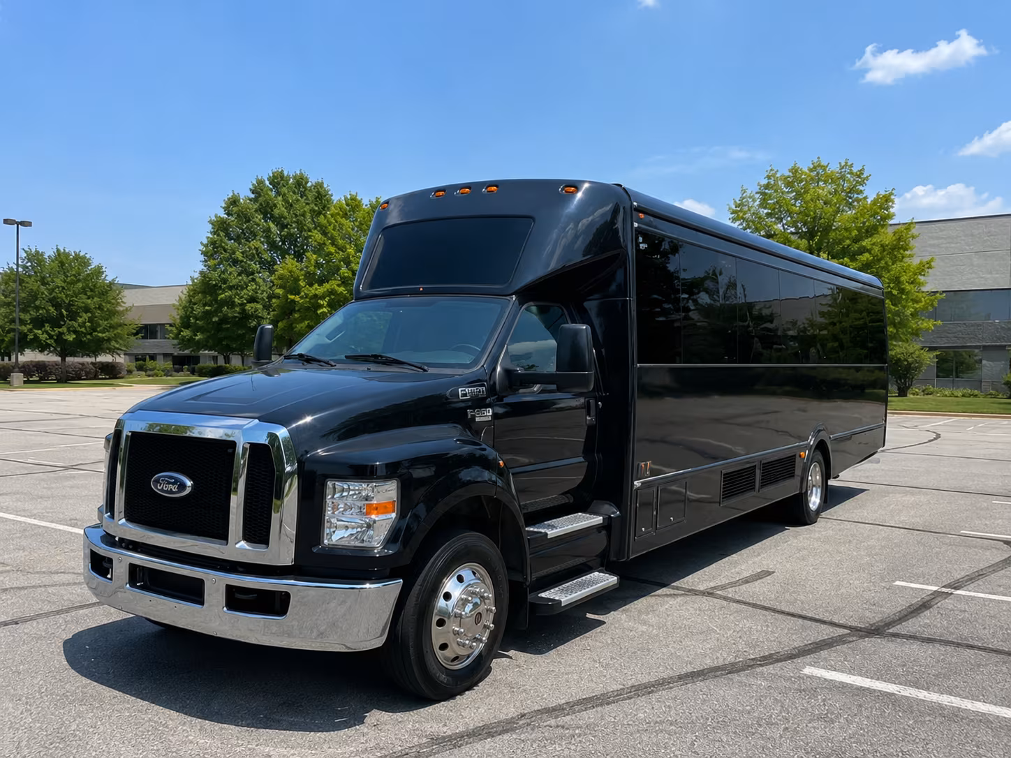 40 Passenger Party Bus Exterior