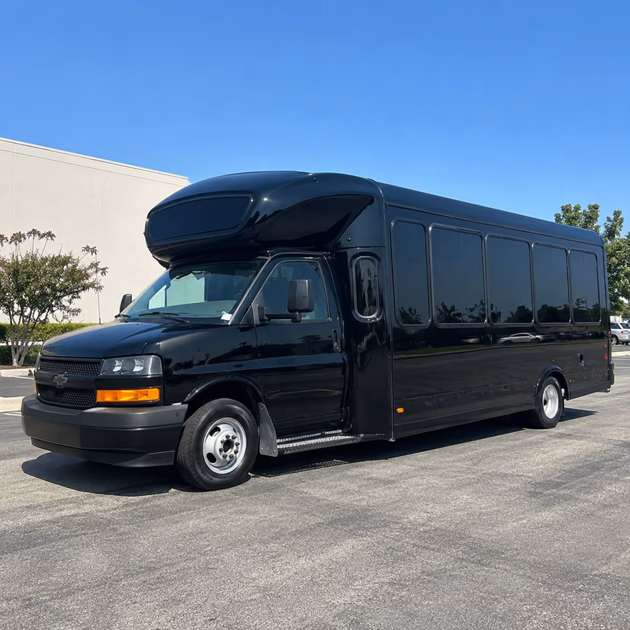 Arcadia Birthday, Sweet 16, & Quinceañera Party Bus Rentals