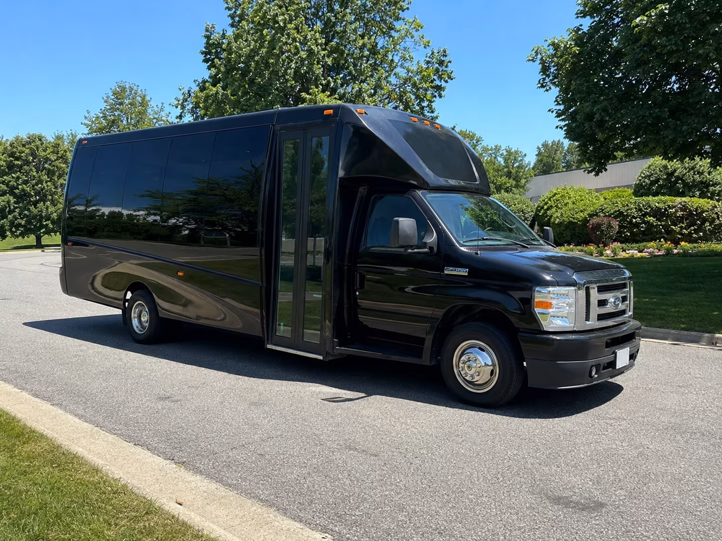 Arcadia Winery Tour & Pub Crawl Transportation