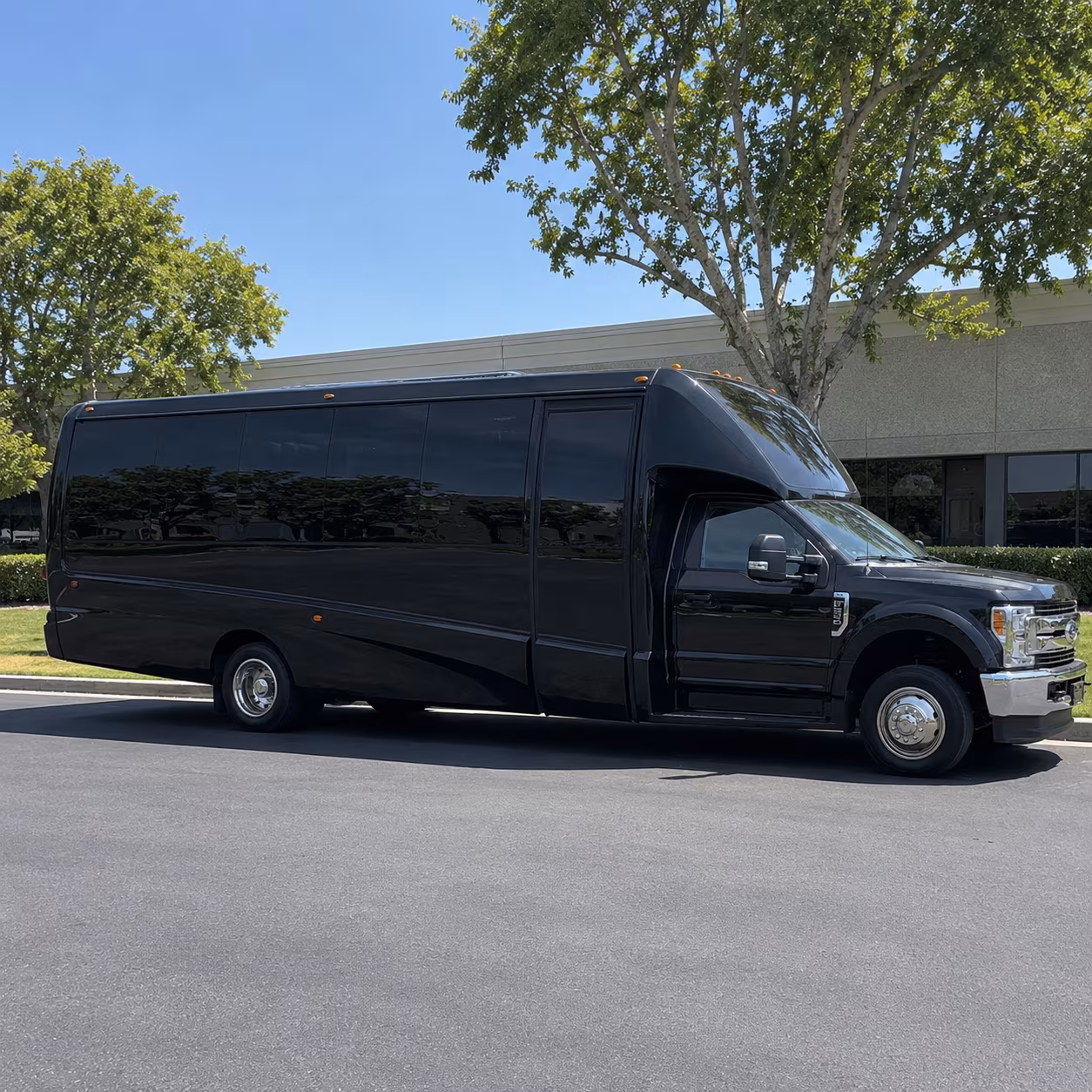 Covina Winery Tour & Pub Crawl Transportation