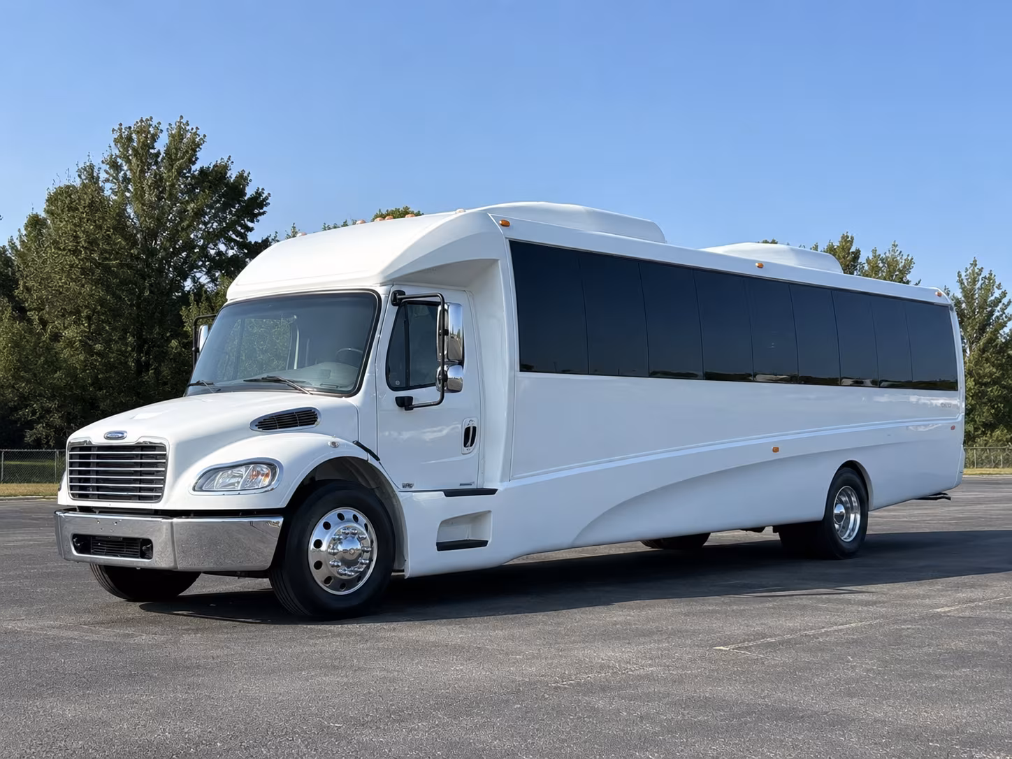 Pico Rivera Homecoming & Prom Party Bus Rentals