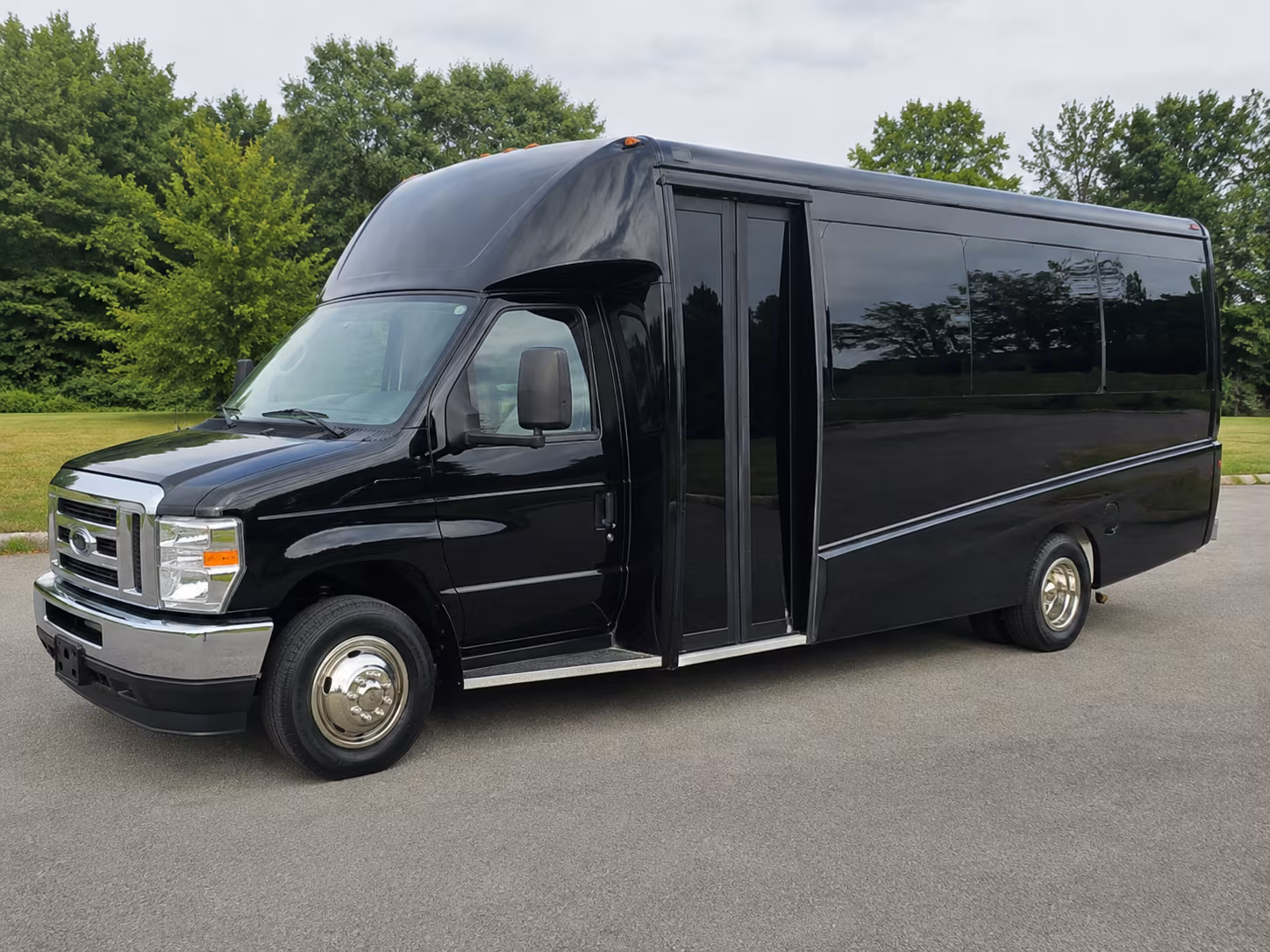 Pico Rivera Wedding Transportation & Shuttle Service